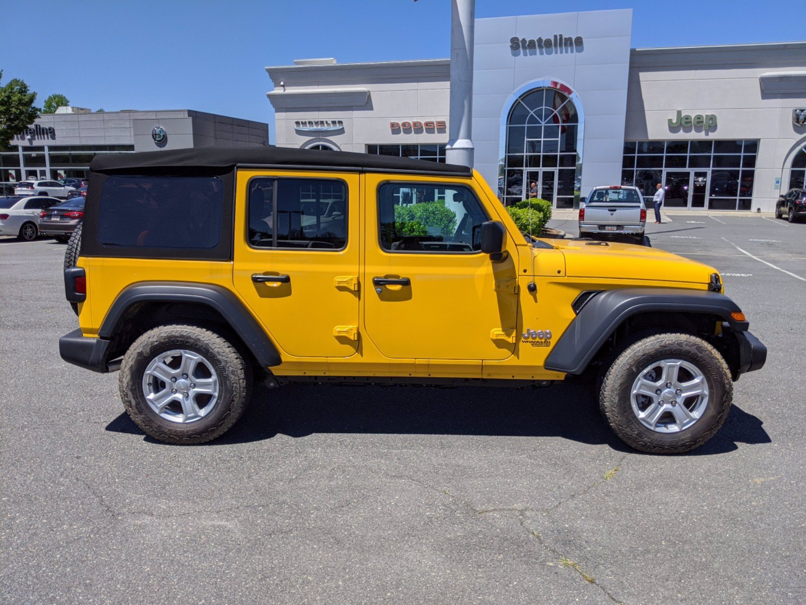 New 2020 Jeep Wrangler Sport S 4×4 Sport Utility