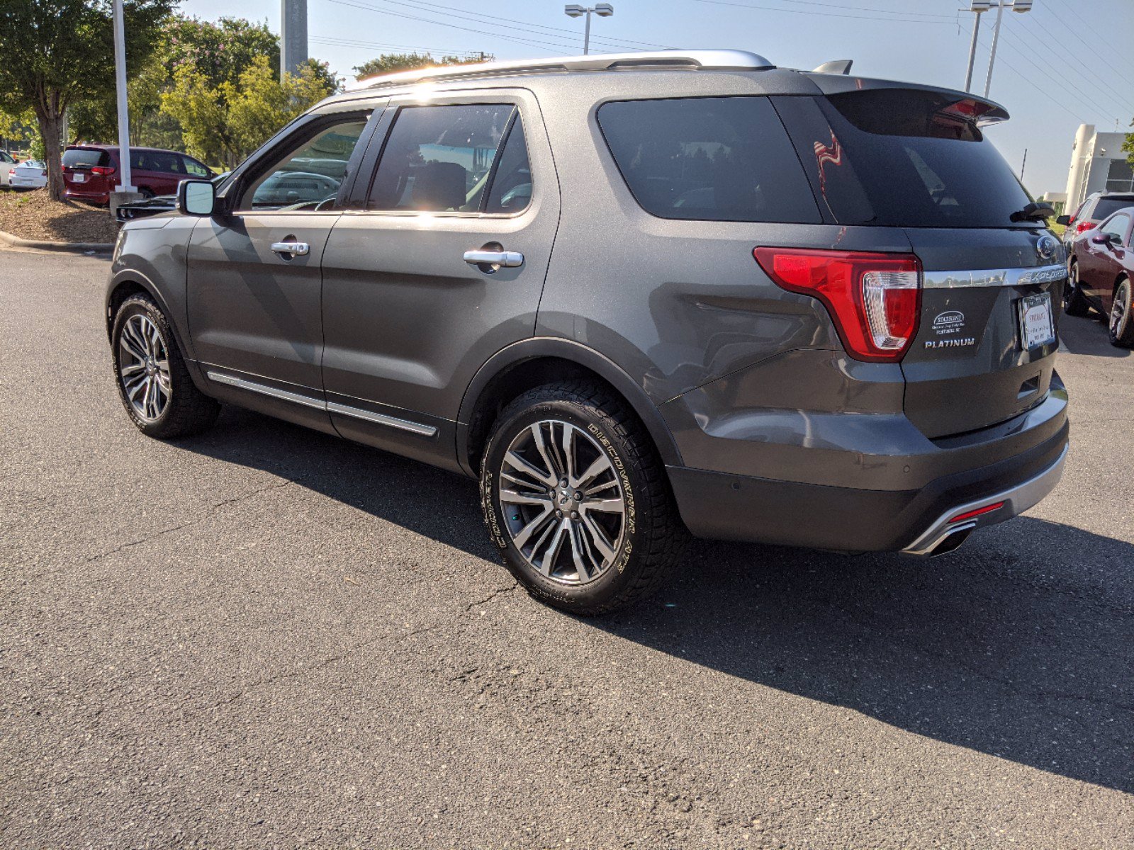 Pre-Owned 2016 Ford Explorer Platinum With Navigation & 4WD