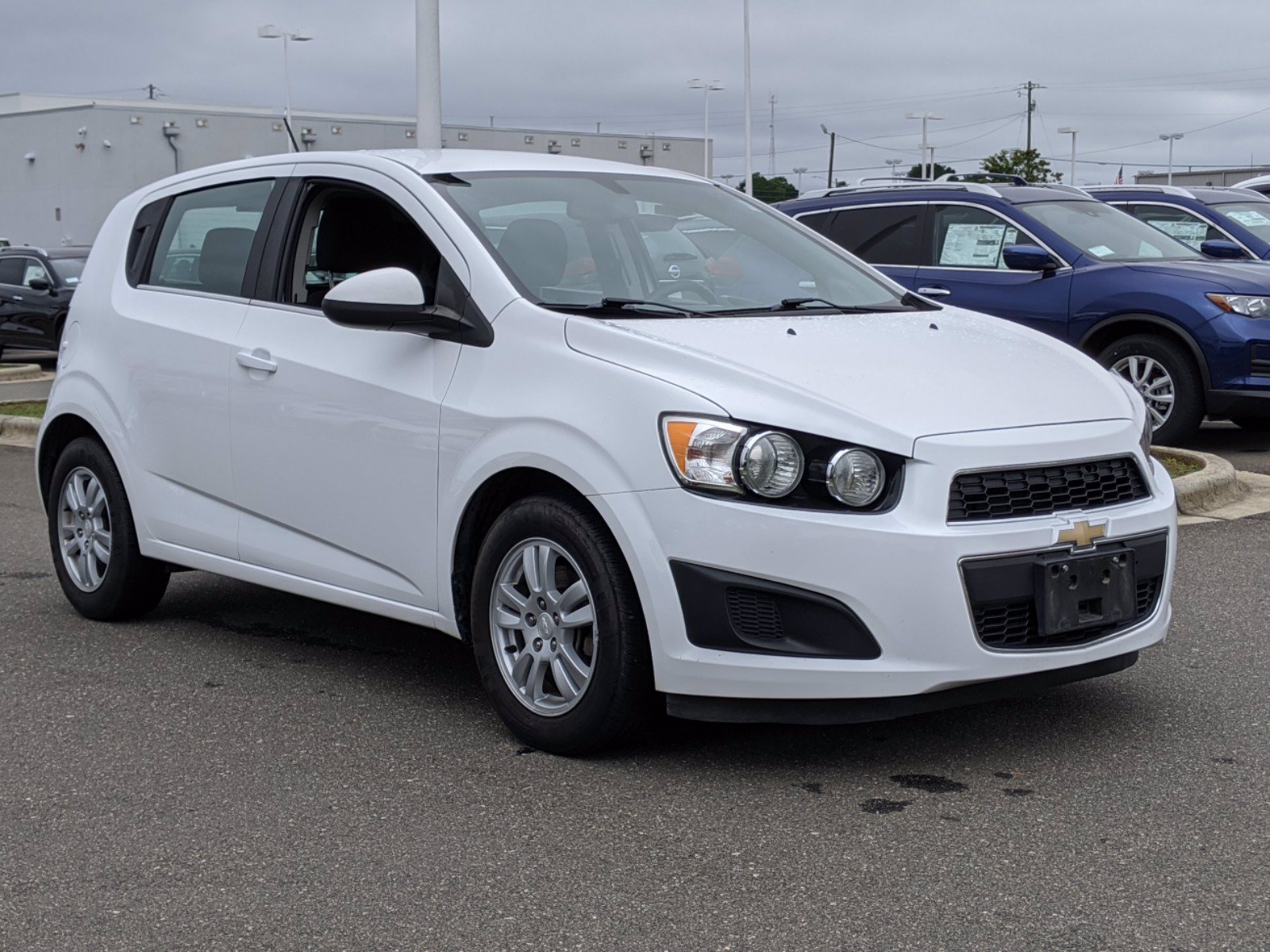 Pre-Owned 2015 Chevrolet Sonic LT FWD Hatchback